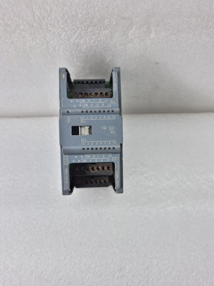 *UNTESTED* Siemens SM 1221 DC 6ES7 221-1BH30-0XB0 Digital Input Simatic S7-1200